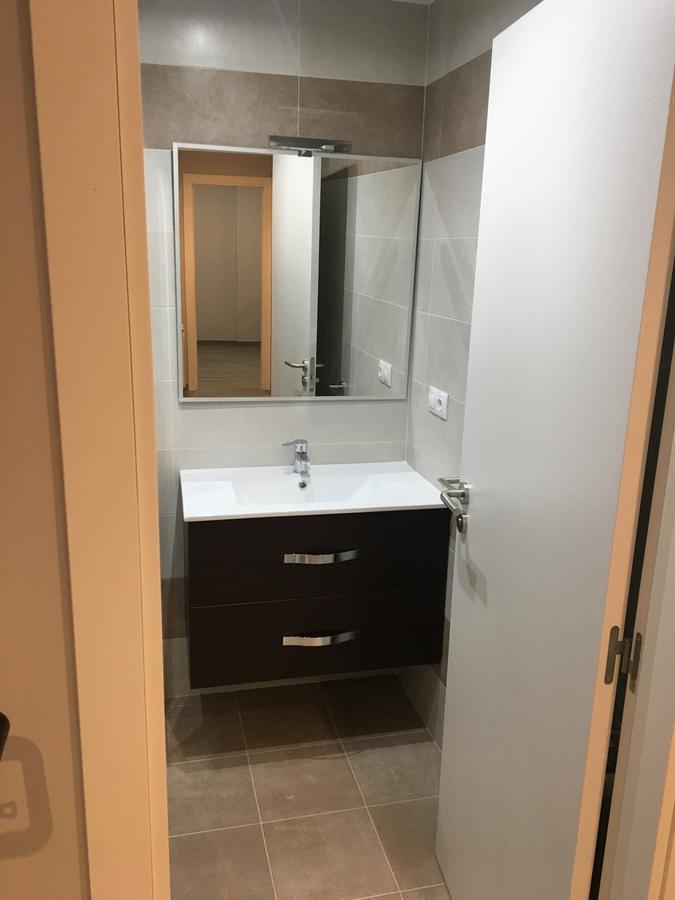 Dpcristal City Apartments Саррія Екстер'єр фото